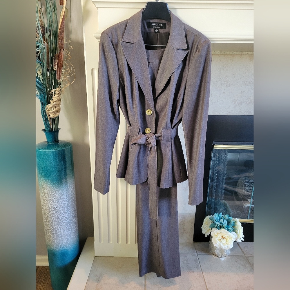 Signature By Larry Levine Dress Suit